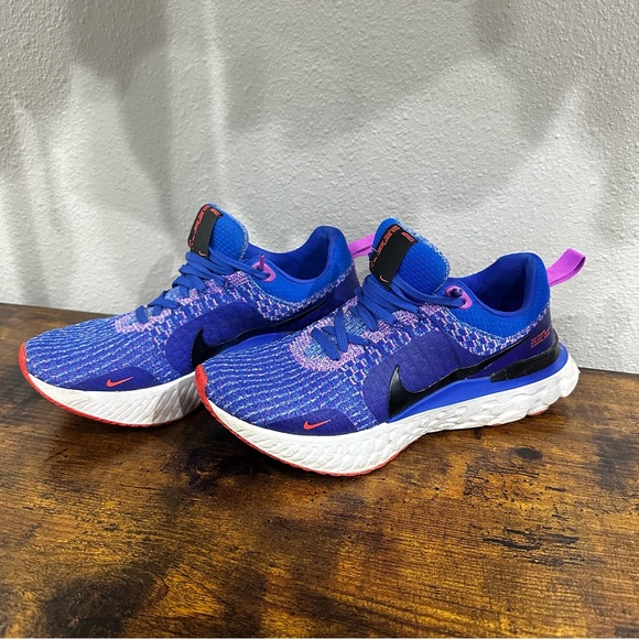 NEW YEAR SALE 20% OFF Nike women’s Blue Sneakers - Picture 3 of 4